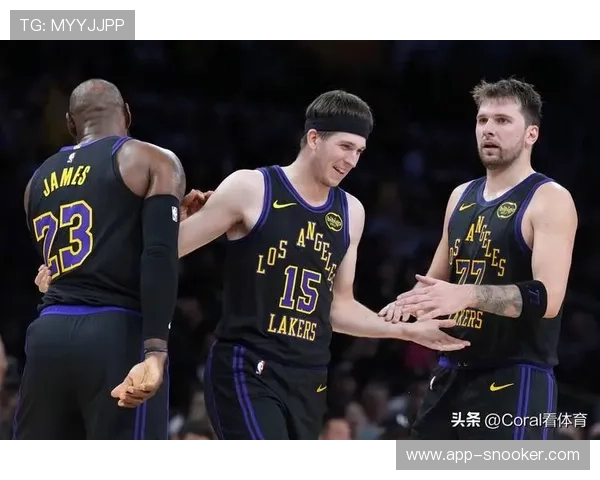 掘金主场对阵独行侠，第三节比分50-41保持优势